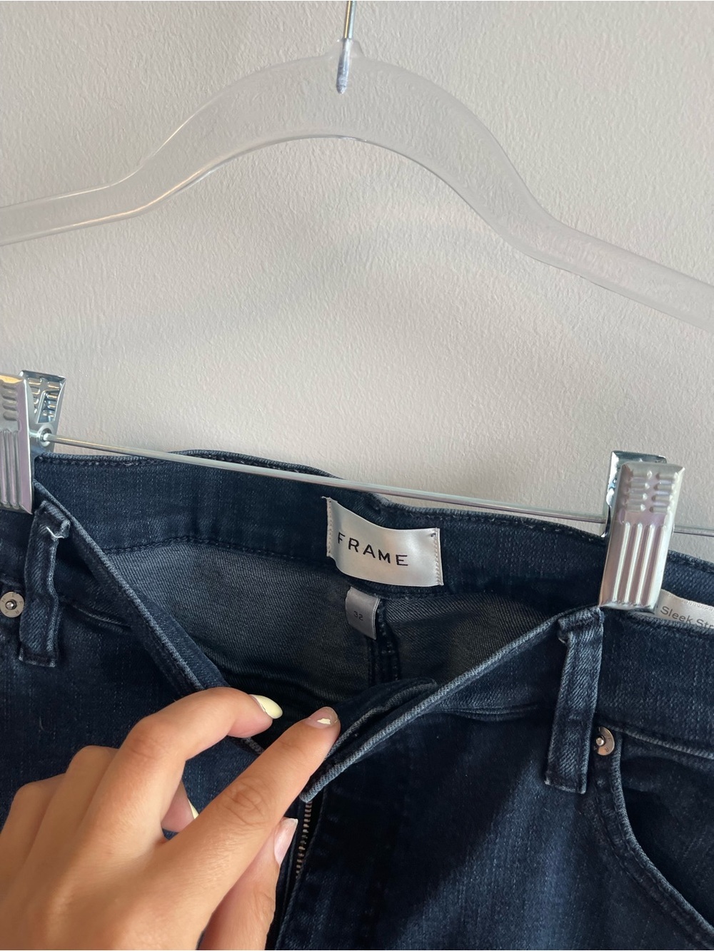 Frame Le Sleek Straight Dark Wash Jeans - Picture 2 of 4